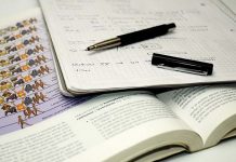 Detienen a escolares por robar examen de matemáticas en colegio de Costa Rica examen