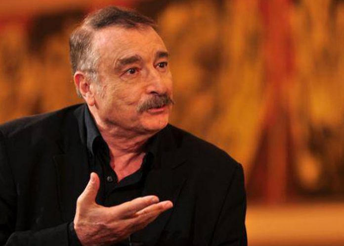 Untitled-1_DZhHvSK periodista