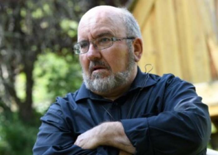 Untitled-1_EMnLu6V sacerdote