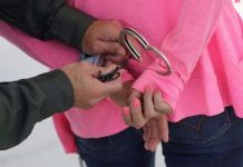 Capturan a hondureña por encubrir a hijo de violar a hermano menor mujer detenida