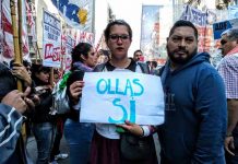 Protestan en Argentina por secuestro y tortura de docente paro nacional