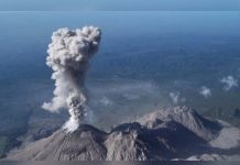 Volcán de Fuego amanece con explosiones y lanzamiento de ceniza volcan de fuego