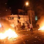 Chile: Prenden fuego a escuela y viviendas tras muerte de joven mapuche incendios