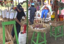 Bomberos supervisan tramos de venta de pólvora en Masaya nicaragua
