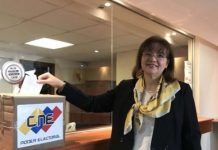 embajadora