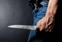 hombre con cuchillo