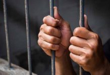 Argentino estranguló a su hija y regresó cargando el cadáver hombre