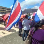 Costa Rica: Trabajadores públicos protestan frente a tribunales de justicia costa rica