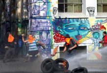 Chile: Desalojan a la fuerza a trabajadores del puerto de Valparaíso chile