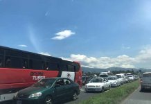 Costa Rica: Bloquean paso en zona aledaña al Aeropuerto Juan Santamaría protestas