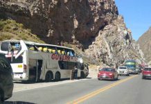 Brutal choque deja seis muertos en Perú tragedia