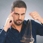 Rusia: Ladrón hipnotiza a cajeras y les roba todo el dinero hipnotizador