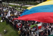 Colombianos salen a las calles a protestar contra gobierno colombia