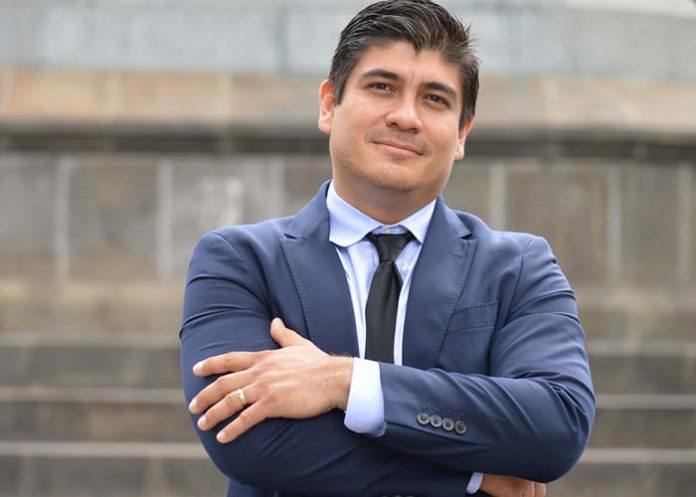 carlos alvarado
