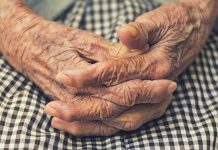 Argentina: Anciana decapita a su amiga y termina «molida» por tren manos de anciana