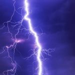 Nicaragüense muere tras ser impactada por potente rayo en Honduras rayo