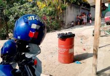 Criminales dejan cadáver de joven hondureño dentro de barril policia de honduras