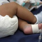Perú: Tía lanza olla de avena hirviendo a sobrinita de un año nino hospitalizado