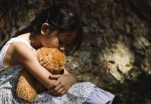 Investigan a 14 hombres por violar a niña en Brasil nina