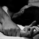 Argentina conoció a hombre por Tinder, la «apalea» y la viola violacion