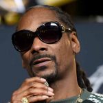 Snoop Dogg muy contagiado mueve sus caderas al ritmo de «La Chona» cantante