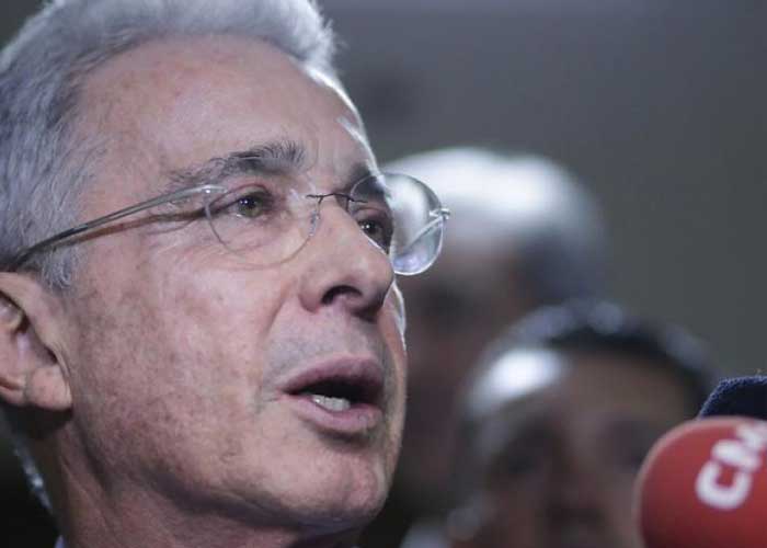Uribe_3c3JlJW estados unidos