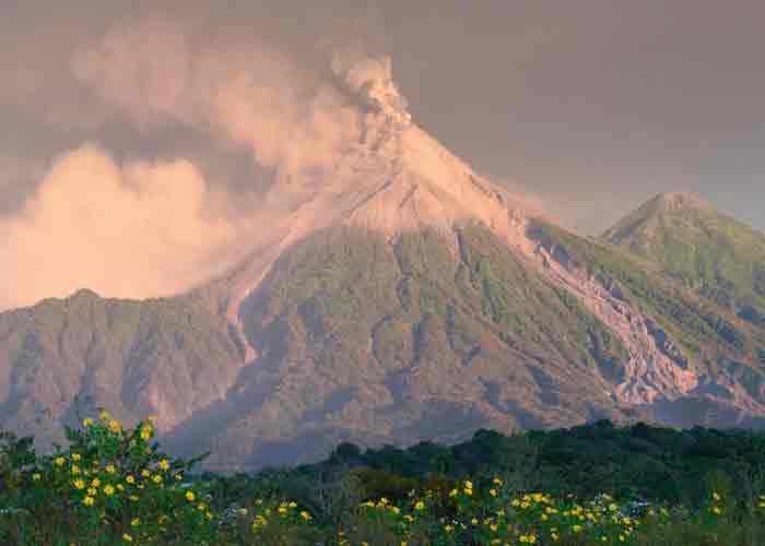 VOLCANES-GUATEMALA guatemala