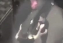 Dos hombres chocan las manos después de violar a una joven en Londres europa