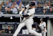 Walker pega jonrón de 3 carreras; Yanquis vencen a Boston neil
