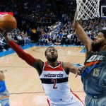 John Wall será operado de la rodilla