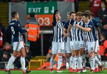 Jugadores de West Brom acusados de robar taxi Investigan a cuatro jugadores del West Bromwich Albion