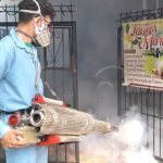 Más de 300 viviendas del barrio Altagracia son fumigadas y abatizadas nicaragua