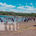 Veraneantes despiden semana santa en la laguna de Xiloá nicaragua