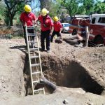 Bomberos rescatan a yegua que se precipitó a un hoyo en Managua nicaragua