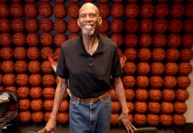 Kareem Abdul-Jabbar listo para hacer presentaciones en vivo Kareem Abdul Jabar es ex jugador de la NBA