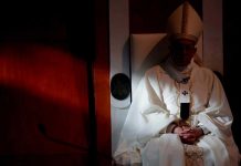 Víctimas de curas pederastas exigen transparencia del Vaticano vaticano