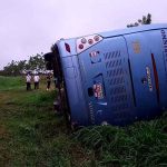 Vuelco de autobús en Santiago de Cuba deja 26 personas heridas cuba