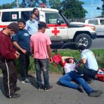 Vendedor ambulante es arrollado por un taxi en carretera Norte, Managua nicaragua
