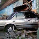 Vehículo quedó incrustado en el muro de una vivienda en Managua nicaragua
