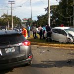 Fuerte encontronazo deja dos lesionados en Carretera a Masaya nicaragua