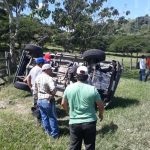 Más de 10 jóvenes lesionados por vuelco de camioneta en Jinotega nicaragua