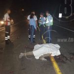 Motociclista fallece al estrellarse con rastra en Chontales nicaragua