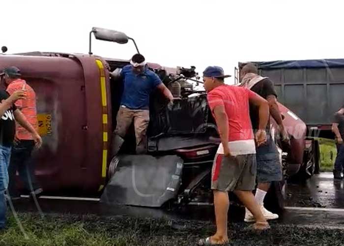 accidente-leon-camion-3 nicaragua