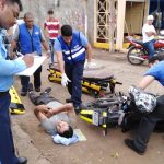 Motociclista imprudente se estrella con camioneta en Managua nicaragua