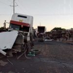 Accidente entre furgón y camión deja daños materiales en Tipitapa nicaragua