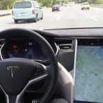 Dos personas que viajaban en un Tesla sin conductor mueren en EE.UU estados unidos
