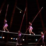 Una acróbata cae al vacío durante un espectáculo en España (Videos) acrobata