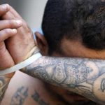 MS-13 acuchilla y quema a un joven que quería salir de la pandilla estados unidos