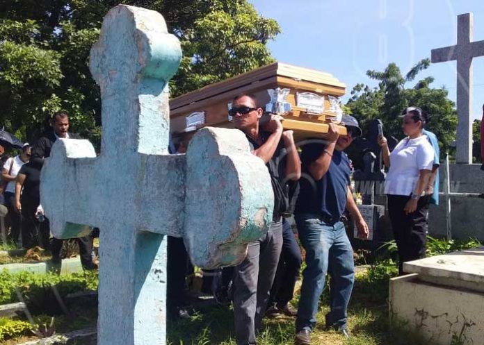 adios-cholita-03 nicaragua