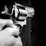 Adolescente fallece tras recibir un disparo al noreste de París francia